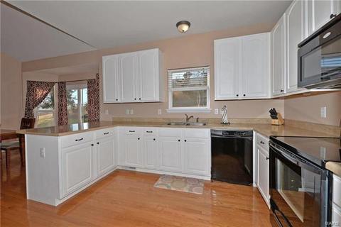 309 Hunters Hts, Eureka, MO 63025 photo 8