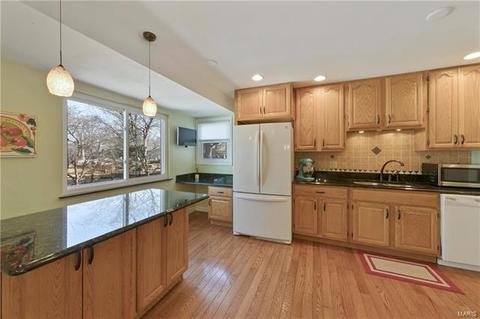 381 Novara Dr, Ballwin, MO 63021 photo 11