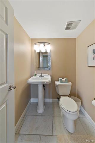 381 Novara Dr, Ballwin, MO 63021 photo 23