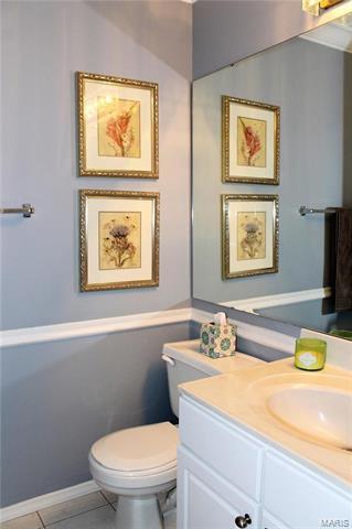 628 Loehr Estates Dr, Ballwin, MO 63021 photo 13