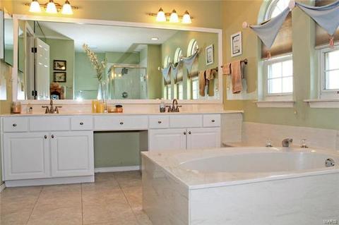 628 Loehr Estates Dr, Ballwin, MO 63021 photo 19
