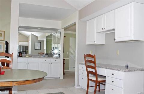 628 Loehr Estates Dr, Ballwin, MO 63021 photo 12