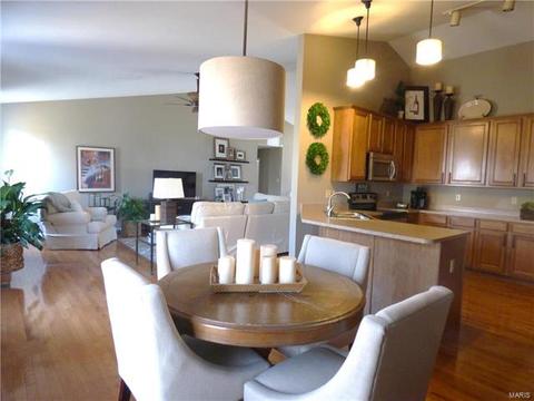 118 Preston Cir, O'fallon, MO 63368 photo 9