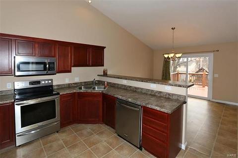 3 King Cir, O'fallon, MO 63366 photo 3