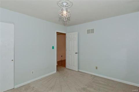 549 Goldwood Dr, Ballwin, MO 63021 photo 21