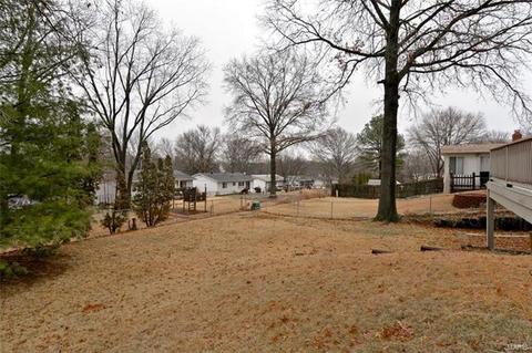 549 Goldwood Dr, Ballwin, MO 63021 photo 26