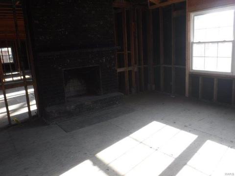 641 Kehrs Ml, Ballwin, MO 63011 photo 9