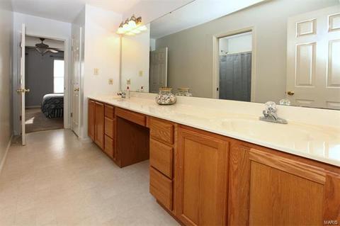 607 Grand View Ridge Ct, Eureka, MO 63025 photo 13