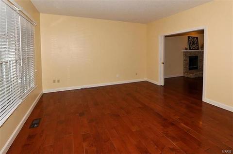 2 Marchand Ct, O'fallon, MO 63368 photo 5