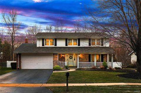 267 Spring Oaks Dr, Ballwin, MO 63011 photo 1