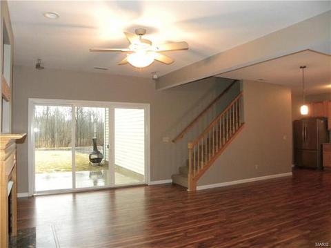 446 Covered Bridge Ln, O'fallon, MO 63368 photo 4