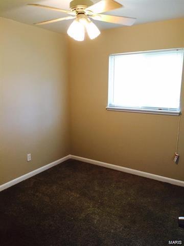 303 Eggering Dr, O'fallon, MO 63366 photo 7