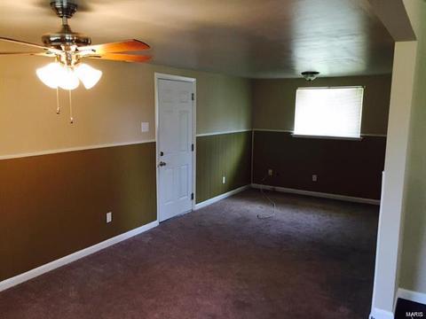 303 Eggering Dr, O'fallon, MO 63366 photo 5