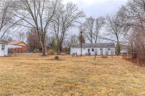 16144 Clayton Rd, Ellisville, MO 63011 photo 5