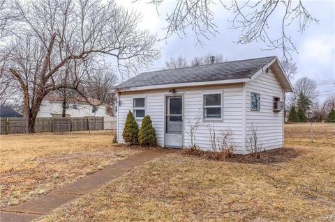 16144 Clayton Rd, Ellisville, MO 63011 photo 6
