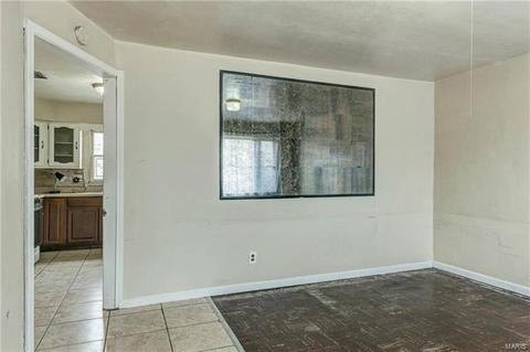16144 Clayton Rd, Ellisville, MO 63011 photo 8