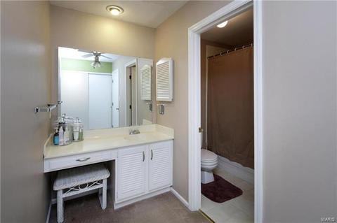 752 Berquist, Ballwin, MO 63011 photo 20