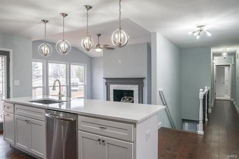 819 Big Bend Woods Dr, Manchester, MO 63021 photo 5