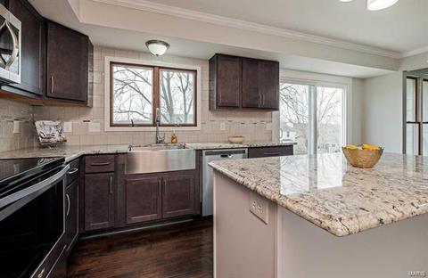 255 Brougham Dr, O'fallon, MO 63368 photo 7