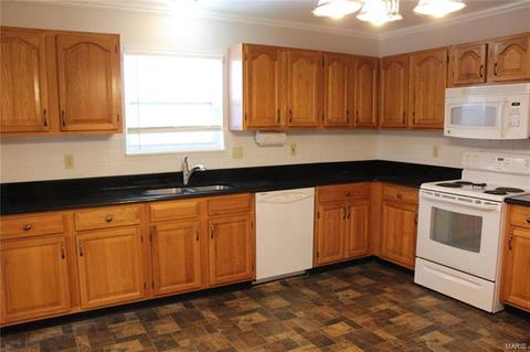 2017 Hackmann Estates Dr, Saint Charles, MO 63303 photo 7