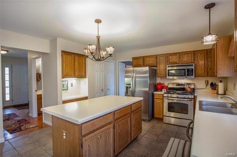 340 Arbor Glen Dr, Ballwin, MO 63021 photo 12