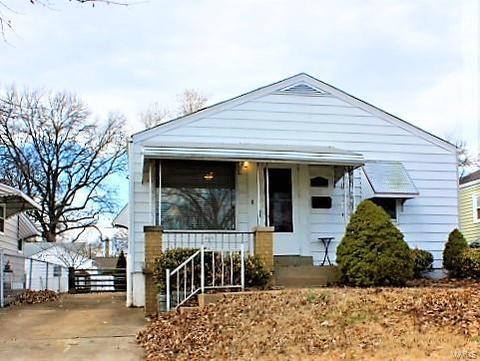 7121 Sharp Ave, Saint Louis, MO 63116 photo 2