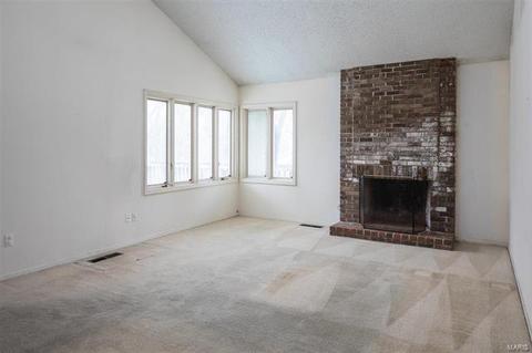 1516 Winding Bend Ln, Manchester, MO 63021 photo 3
