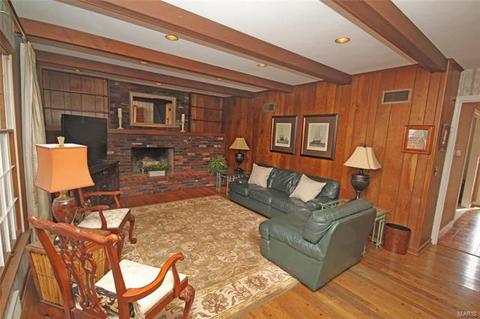 1509 Greening Ln, Saint Louis, MO 63122 photo 4