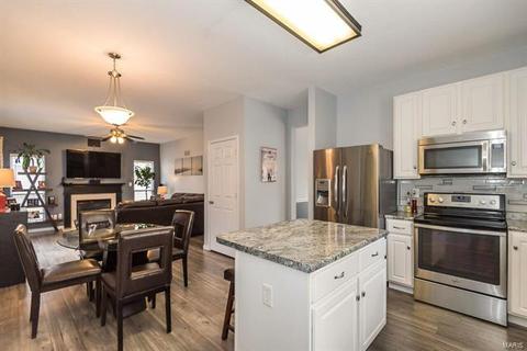 615 Grey Mountain Dr, O'fallon, MO 63368 photo 5