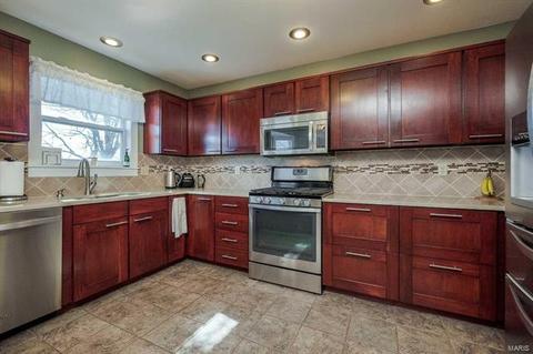 12 Bryan Valley Ct, O'fallon, MO 63366 photo 14