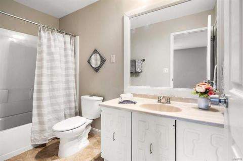 1 Otley, Manchester, MO 63011 photo 20