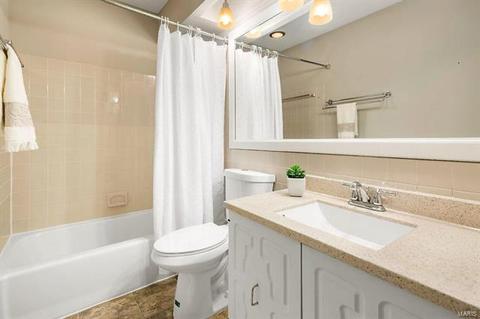 1 Otley, Manchester, MO 63011 photo 16