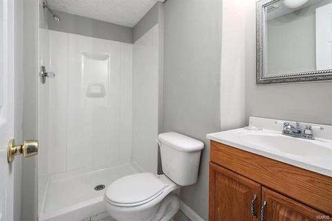 1 Otley, Manchester, MO 63011 photo 24