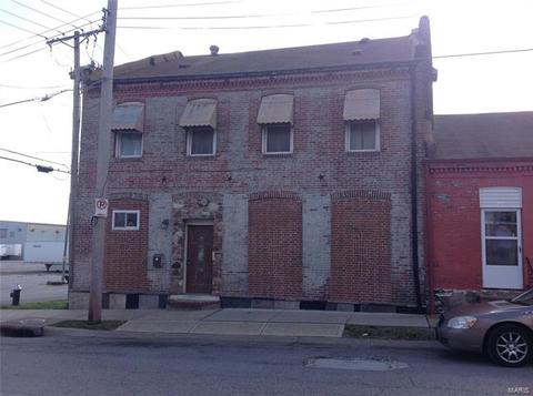 326 E Davis St, Saint Louis, MO 63111 photo 1
