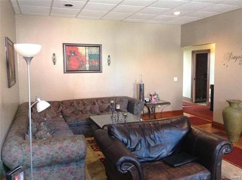 326 E Davis St, Saint Louis, MO 63111 photo 5