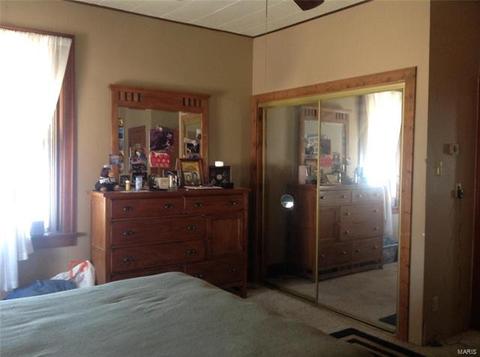 326 E Davis St, Saint Louis, MO 63111 photo 20