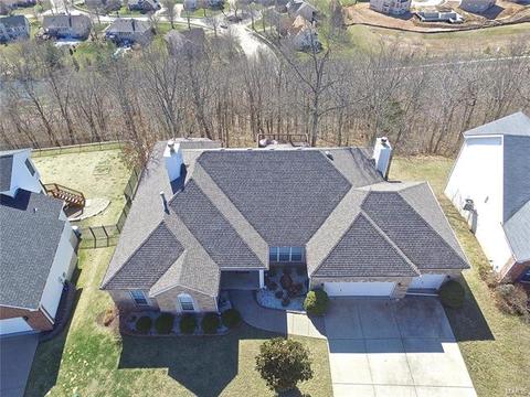 725 Castle Ridge Dr, Ballwin, MO 63021 photo 4