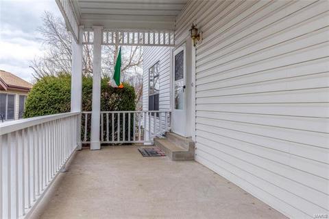 717 Cedar Bluff Ct, Ballwin, MO 63021 photo 3