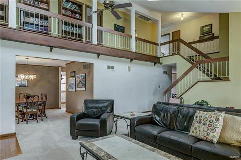 717 Cedar Bluff Ct, Ballwin, MO 63021 photo 7