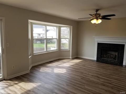 8 Beech Ct, O'fallon, MO 63368 photo 5