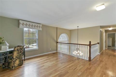 1124 Kiefer Ridge Ct, Ballwin, MO 63021 photo 12