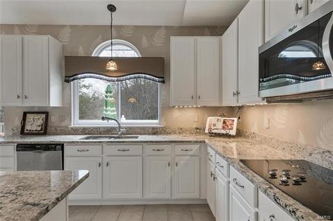 1124 Kiefer Ridge Ct, Ballwin, MO 63021 photo 37