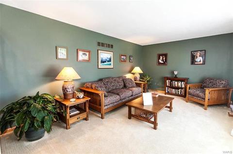 663 Cedar Run, Ballwin, MO 63021 photo 4
