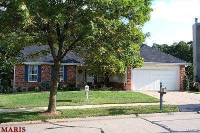 770 Strafford Rdg, Ballwin, MO 63021 photo 1