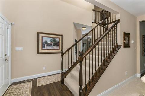 811 Lindell Dr, Ballwin, MO 63011 photo 9