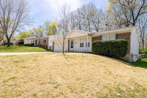 1709 Winter Hill Dr, O'fallon, MO 63366 photo 1