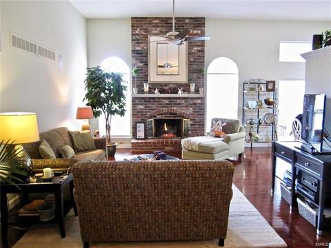 700 Mark Wesley Ln, Ballwin, MO 63021 photo 7