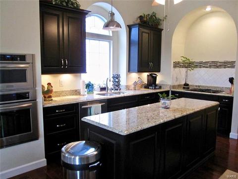 700 Mark Wesley Ln, Ballwin, MO 63021 photo 11