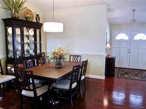 700 Mark Wesley Ln, Ballwin, MO 63021 photo 6