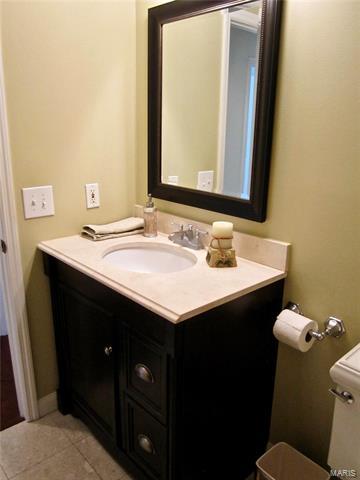 700 Mark Wesley Ln, Ballwin, MO 63021 photo 23